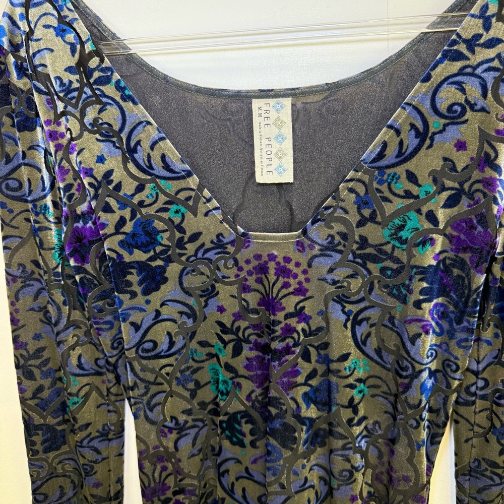 Free People Mini Floral Velvet Burnout Dress Dark Romantic Witchy whimsical M - Picture 3 of 13